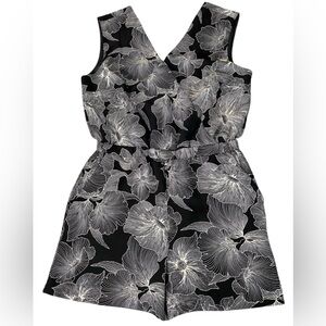 LOFT Black and White Floral Women Romper